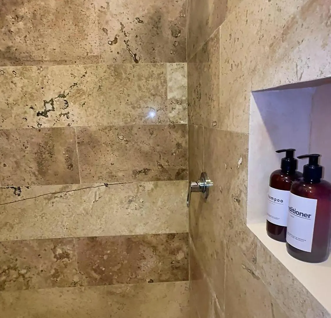 לינה וארוחת בוקר Kasa Nikte טולום